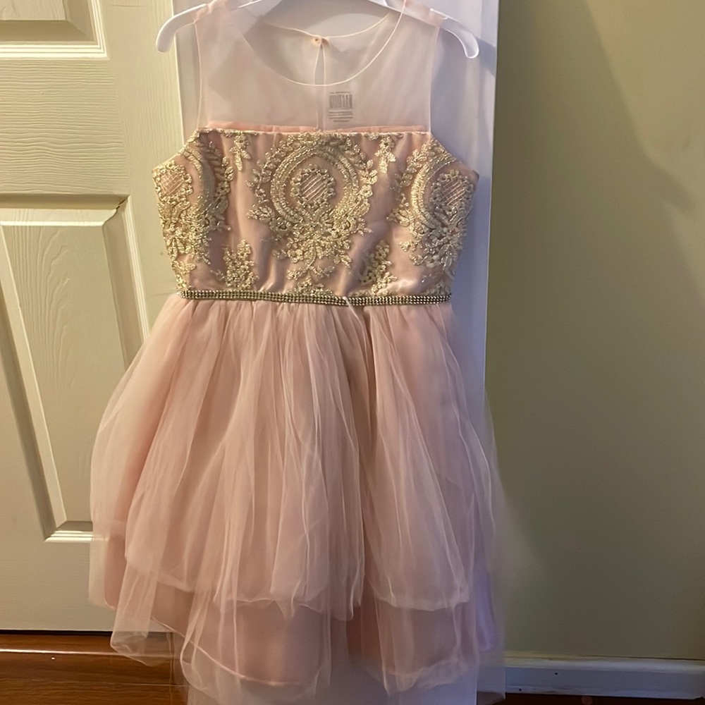 Like new dress.